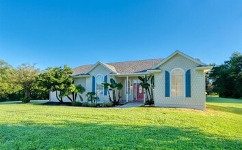 37015 Waldo Dr in Dade City, FL - Building Photo - Building Photo