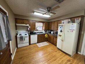 1762 Bingham Ave in Stephenville, TX - Building Photo - Building Photo