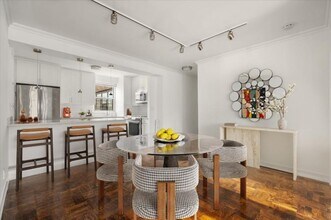 463E E 63rd St in New York, NY - Building Photo - Building Photo