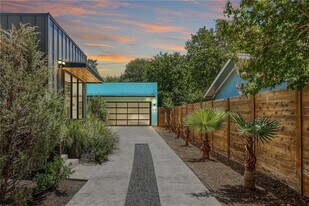 7813 Mullen Dr in Austin, TX - Building Photo