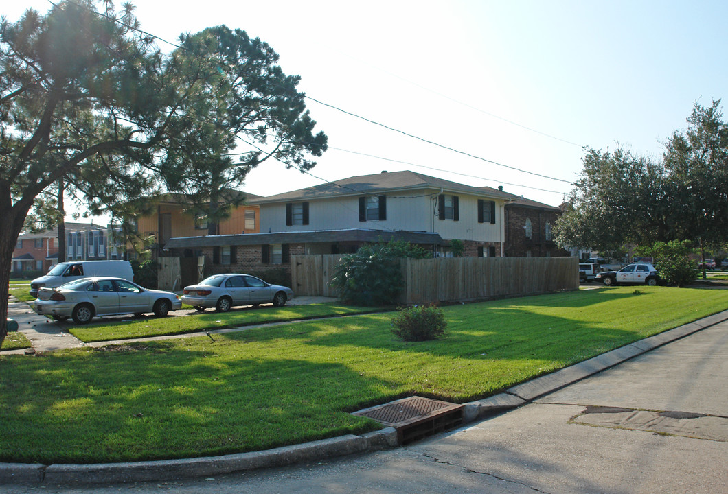 5142 Murphy Dr in Metairie, LA - Building Photo