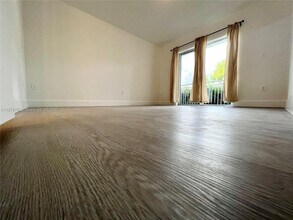 8540 SW 212th St-Unit -103 in Cutler Bay, FL - Building Photo - Building Photo