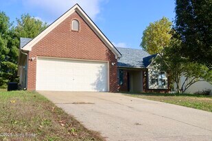 9509 Hunters Trail Ct in Louisville, KY - Building Photo