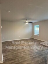 134 Marina Dr in Lincoln, AL - Building Photo - Building Photo