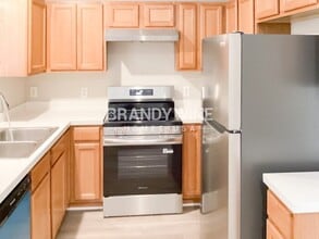 1735 Thriftwood Dr in Charlotte, NC - Foto de edificio - Building Photo