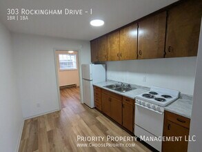 303 Rockingham Dr in Harrisonburg, VA - Foto de edificio - Building Photo