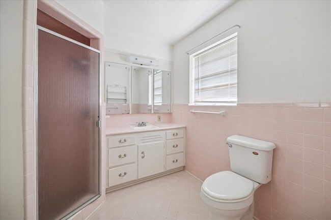 property at 2101 Belvedere Dr