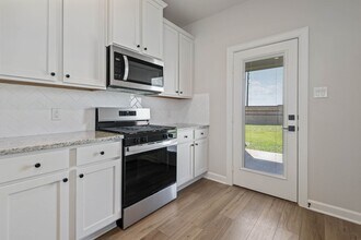 1031 Rosewood Trl in Beasley, TX - Building Photo - Building Photo