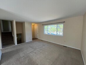4833 Del Sol Rd in Colorado Springs, CO - Building Photo - Building Photo