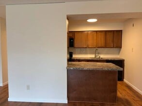 21 Swatling Rd in Latham, NY - Building Photo - Building Photo