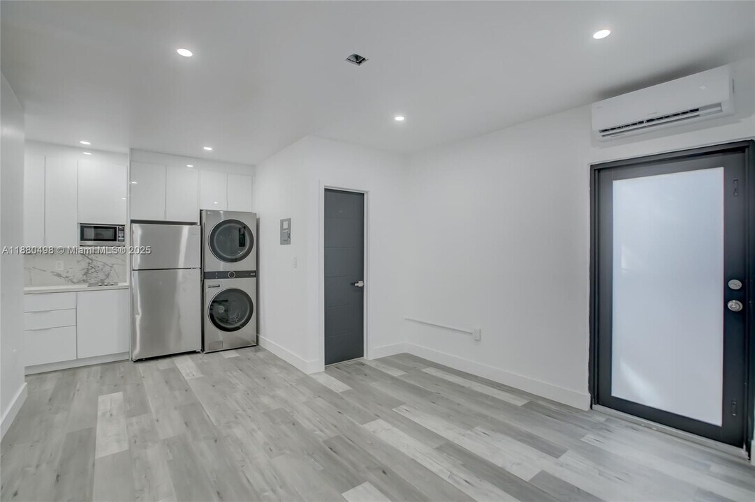 511 SW 15th St in Fort Lauderdale, FL - Building Photo