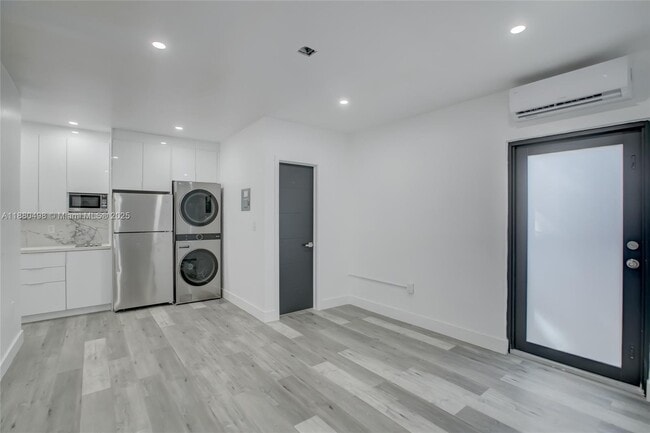 property at 511 SW 15th St