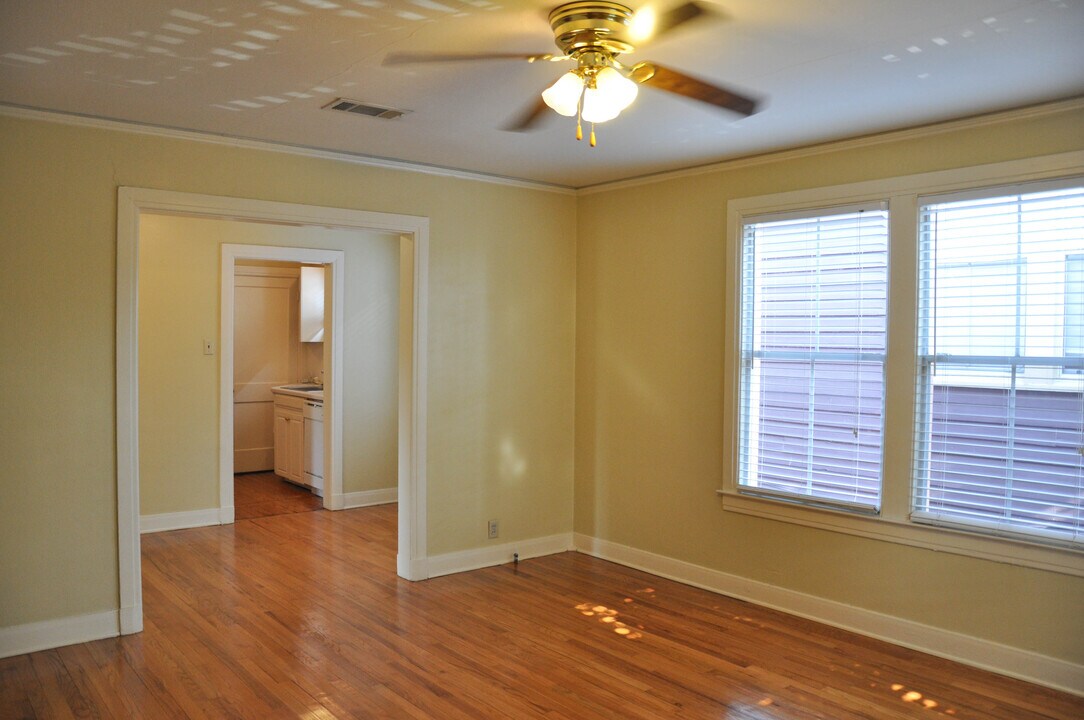 912 N 6th St, Unit 912 in Baton Rouge, LA - Foto de edificio