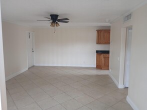 32 NE 22nd Ave in Pompano Beach, FL - Building Photo - Building Photo