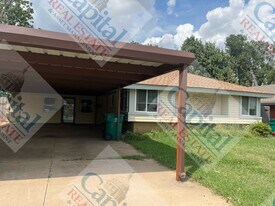 2729 SW 66th St in Oklahoma City, OK - Building Photo