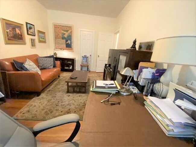 77 Martin St, Unit 36 in Cambridge, MA - Foto de edificio - Building Photo