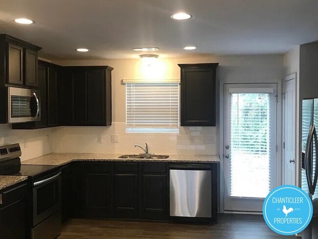 property at 19 Belhaven Dr