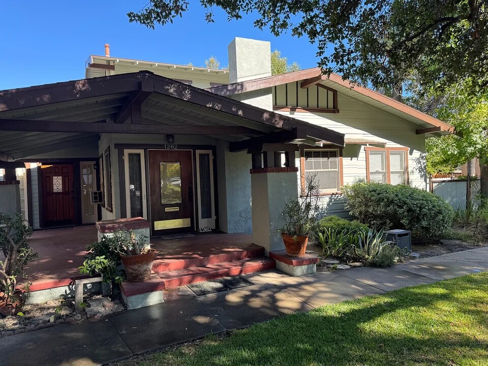 1262 N Hudson Ave, Unit 1262 in Pasadena, CA - Building Photo