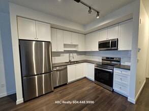 15738-15785 85 Ave in Surrey, BC - Building Photo - Building Photo