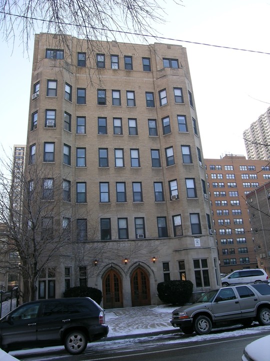 Marquis Apartments in Chicago, IL - Foto de edificio