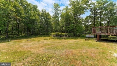 152 Granite Rd in Long Pond, PA - Foto de edificio - Building Photo