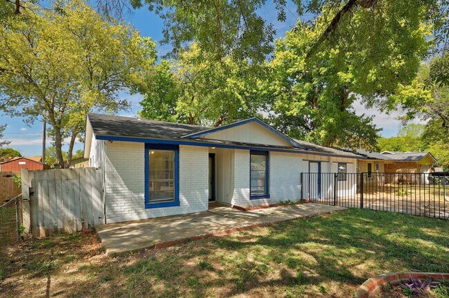 4502 Turnstone Dr in Austin, TX - Building Photo - Building Photo