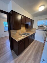 2501 Cleburne St in Houston, TX - Building Photo - Building Photo