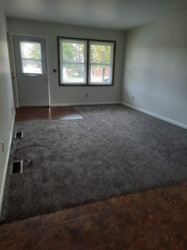 3039 Runway Ave in Eau Claire, WI - Building Photo - Building Photo