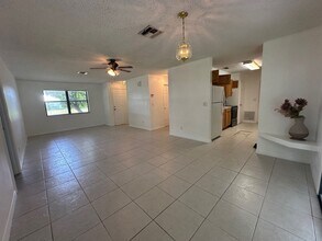 572 Biscayne Ln in Sebastian, FL - Building Photo - Building Photo