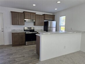 3918 Cll Mirador in Las Vegas, NV - Building Photo - Building Photo