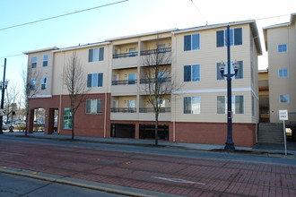 City Center in Hillsboro, OR - Building Photo - Building Photo