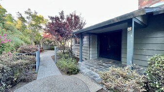 1632 Fredericks St in San Luis Obispo, CA - Building Photo