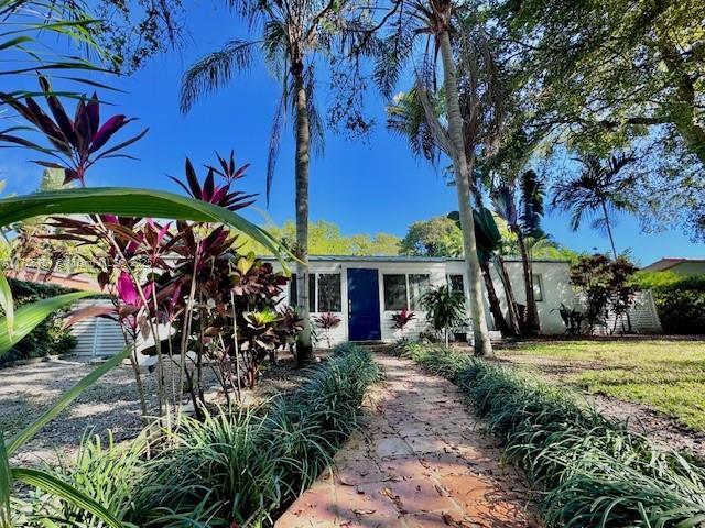 1055 NE 120th St in Biscayne Park, FL - Building Photo - Building Photo