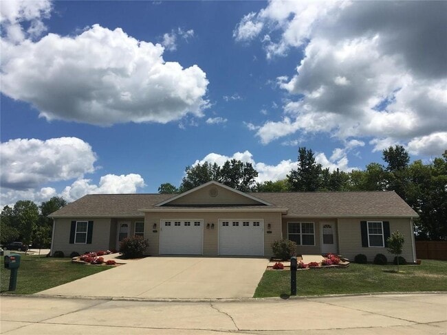 property at 1310 Villa Verde Ct