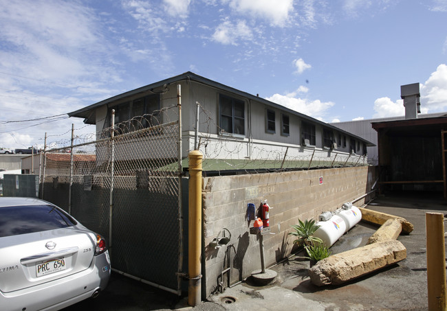 98-22 Kamehameha Hwy in Aiea, HI - Building Photo - Building Photo