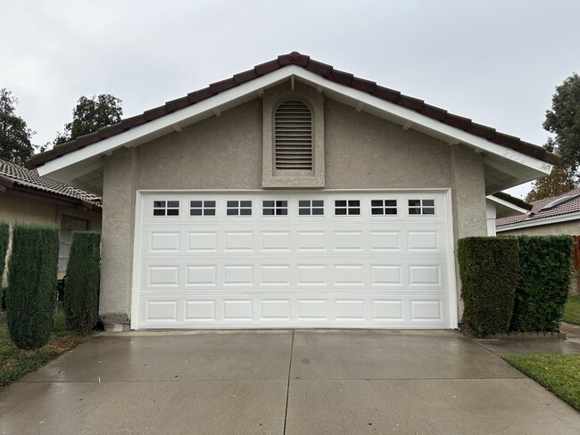 2752 Moose Creek Ln in Ontario, CA - Building Photo - Building Photo