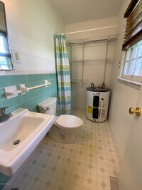 5 McArthur Dr photo'