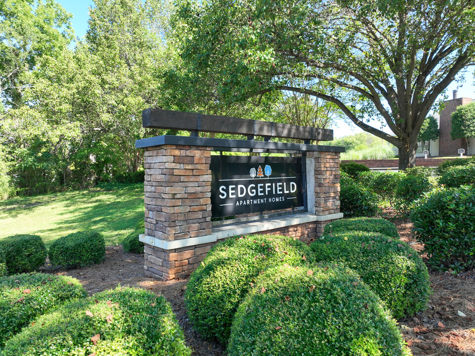 Sedgefield Apartments in Winston-Salem, NC - Building Photo