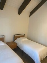 383 Canyon Blvd in Mammoth Lakes, CA - Foto de edificio - Building Photo