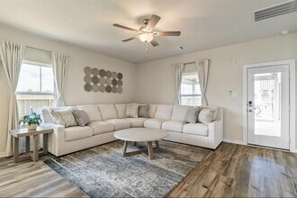 12930 Royal Ann Wy in Tomball, TX - Building Photo - Building Photo
