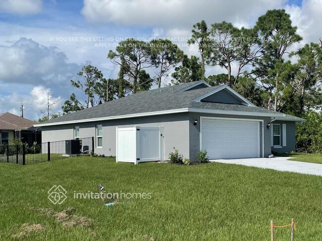 194 Jennifer Dr in Rotonda West, FL - Foto de edificio - Building Photo