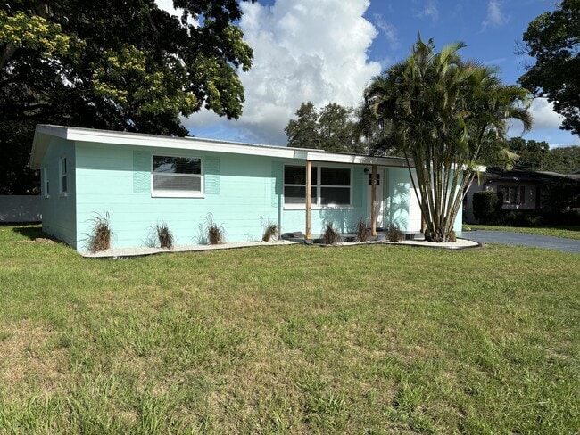 11186 116th St in Largo, FL - Building Photo - Building Photo