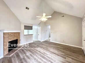 7091 Foxhall Dr in Horn Lake, MS - Building Photo - Building Photo