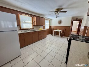 148 Edgewood Dr in Torrington, CT - Building Photo - Building Photo