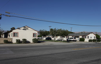 83086 Ave 44 in Indio, CA - Foto de edificio - Building Photo