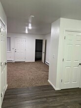 5865 E Bogard Rd, Unit 4 in Wasilla, AK - Building Photo - Building Photo