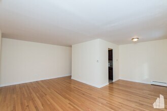 5820 N Sheridan Rd in Chicago, IL - Building Photo - Building Photo