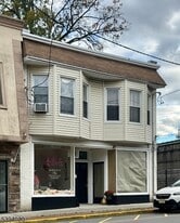232 Stuyvesant Ave in Lyndhurst, NJ - Building Photo