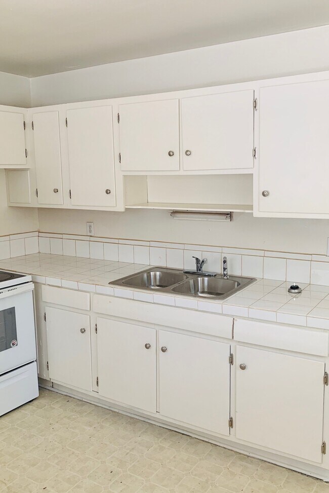 1033 Louisiana Blvd SE-Unit -A in Albuquerque, NM - Building Photo - Building Photo