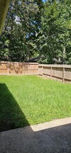 22 W Broken Oak Ct in Spring, TX - Building Photo - Building Photo